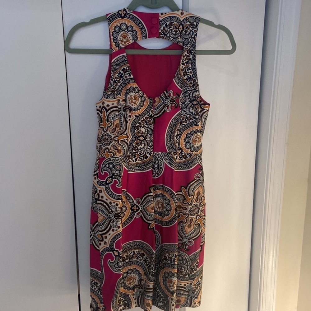 NWOT Vibrant printed dress for any occasion - Picture 3 of 4